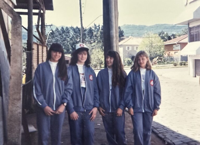 Desfile 7 setembro Luciana Elisangela Dirce e Sueli