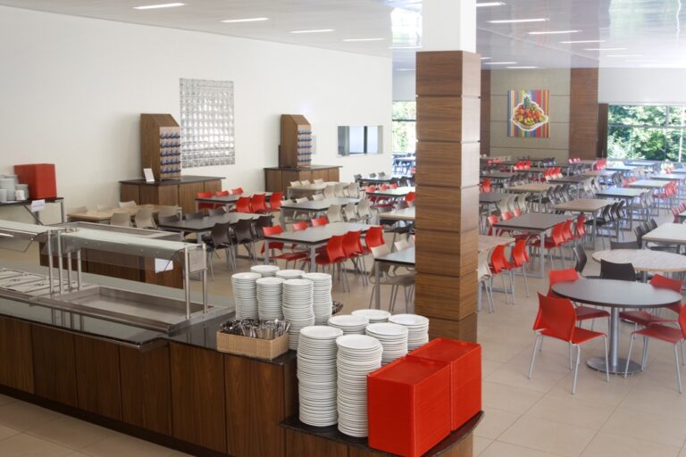 04 - Refeitorio pronto_03