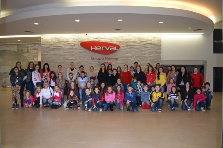 08 - Visita filhos de colaboradores - Corte e Costura_01