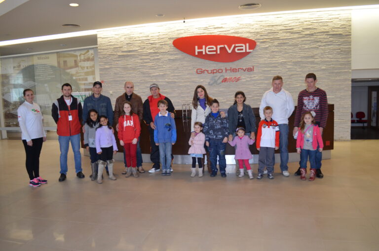 08 - Visita filhos de colaboradores - Marcenaria_01