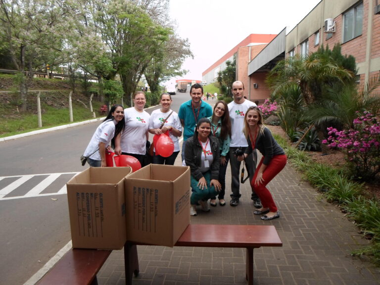 08 - Visita filhos de colaboradores - organização