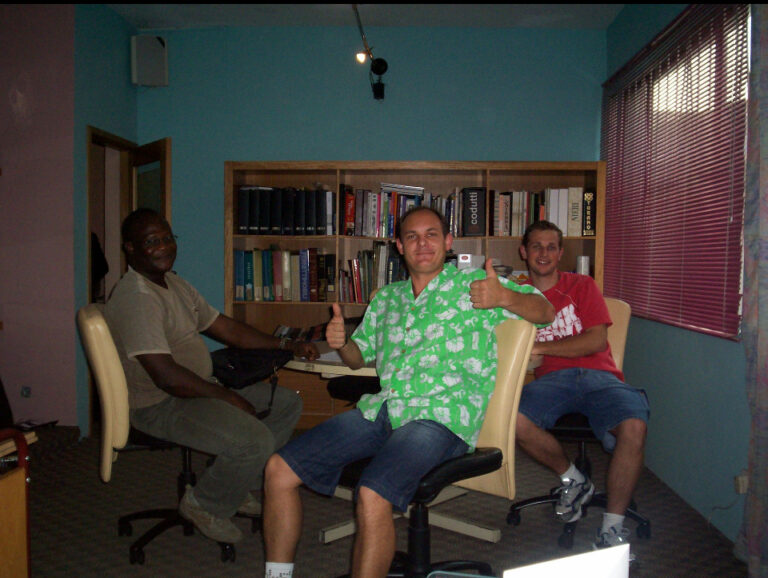 Lotário e Joel e inteprete na Nigeria